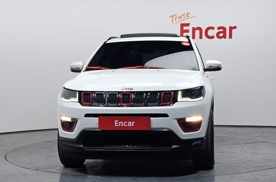 Jeep Compass 2.4 Longitude AWD — пробег 94 621 км — фото 3 из 5
