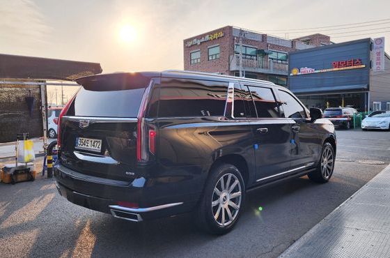 Cadillac Escalade 6.2 ESV ESV Premium Luxury Platinum — пробег 62 878 км — фото 2 из 5