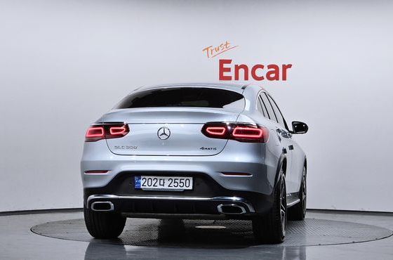 Mercedes-Benz GLC-Class GCL300 4MATIC Coupe — пробег 45 060 км — фото 4 из 5