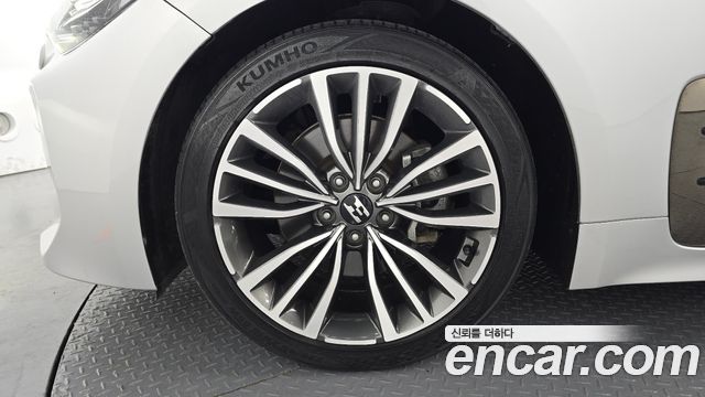Kia Stinger из Кореи Encar