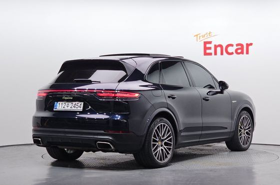 Porsche Cayenne 3.0 E-Hybrid — пробег 95 242 км — фото 2 из 5