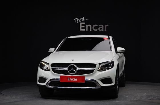 Mercedes-Benz GLC-Class GCL300 4MATIC Coupe — пробег 105 883 км — фото 3 из 5