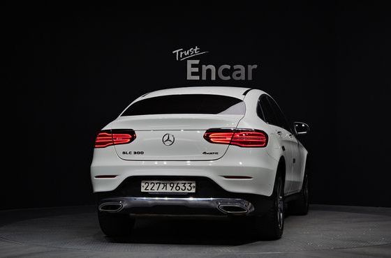 Mercedes-Benz GLC-Class GCL300 4MATIC Coupe — пробег 105 883 км — фото 4 из 5