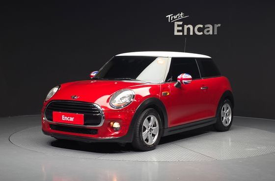 Mini Cooper Standard Third Generation — пробег 85 622 км — фото 1 из 5