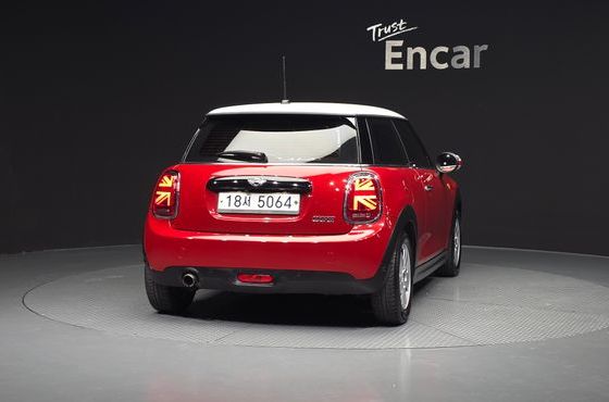 Mini Cooper Standard Third Generation — пробег 85 622 км — фото 4 из 5