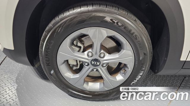Kia Seltos из Кореи Encar