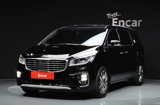 Kia Carnival 9-Seater Noblesse Special — пробег 81 586 км — фото 1 из 5
