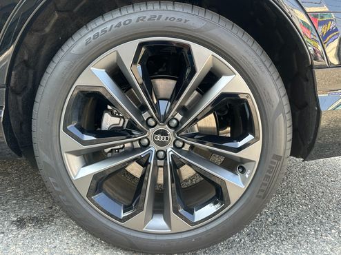 Audi Q7 55 TFSI Quattro Premium — пробег 500 км — фото 5 из 5