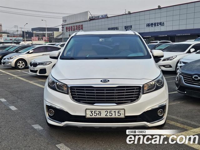 Kia Carnival 9-seater Luxury — пробег 223 250 км — фото 3 из 5