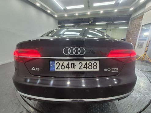 Audi A8 50 TDI Quattro D4 — пробег 148 671 км — фото 3 из 5