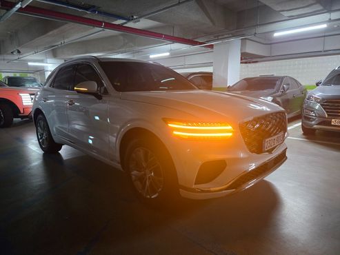 Genesis GV70 2.5T Gasoline 2WD — пробег 634 км — фото 3 из 5