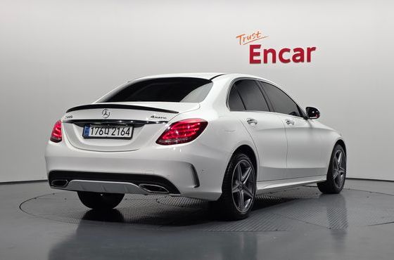 Mercedes-Benz C-Class C200 4MATIC AMG Line — пробег 96 111 км — фото 2 из 5