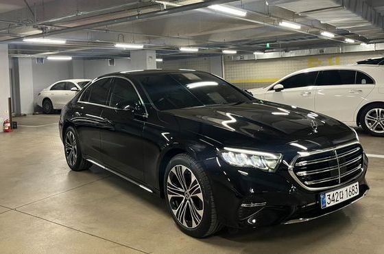 Mercedes-Benz E-Class E220d 4MATIC Exclusive — пробег 1 070 км — фото 2 из 5