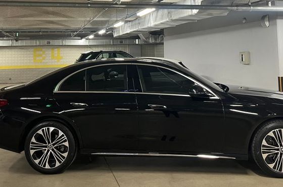 Mercedes-Benz E-Class E220d 4MATIC Exclusive — пробег 1 070 км — фото 4 из 5
