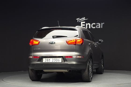 Kia Sportage Diesel 2WD Trendy — пробег 139 670 км — фото 4 из 5