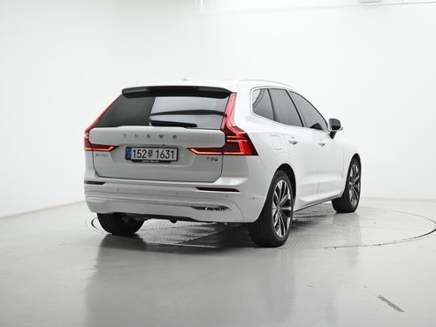 Volvo XC60 T8 Ultra Bright — пробег 2 290 км — фото 2 из 5