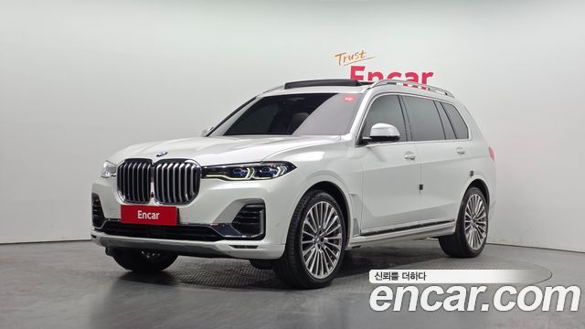 BMW X7 xDrive 40i Design Pure Excellence 6-Seater — пробег 86 834 км — фото 1 из 5
