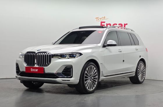 BMW X7 xDrive 40i Design Pure Excellence 6-Seater — пробег 86 834 км — фото 1 из 5
