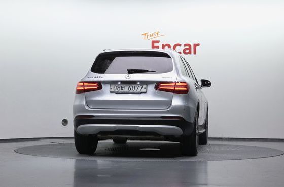 Mercedes-Benz GLC-Class GLC350e 4MATIC Premium — пробег 69 055 км — фото 4 из 5