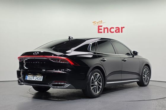 Hyundai Grandeur 2.5 Premium — пробег 32 635 км — фото 2 из 5