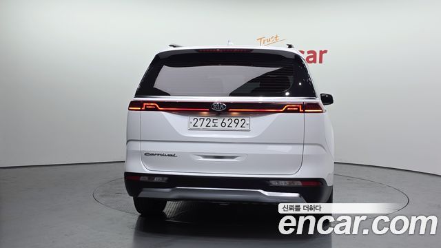 Kia Carnival из Кореи Encar