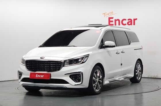 Kia Carnival 9-Seater Noblesse Special — пробег 95 690 км — фото 1 из 5