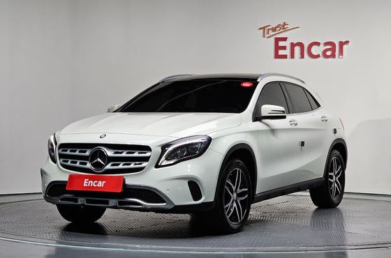 Mercedes-Benz GLA-Class GLA220 Premium — пробег 115 161 км — фото 1 из 5