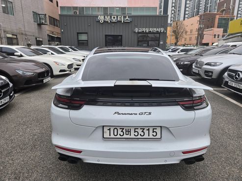 Porsche Panamera 4.0 GTS — пробег 100 300 км — фото 5 из 5