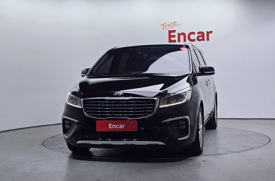 Kia Carnival 9-Seater Noblesse Special — пробег 72 823 км — фото 3 из 5