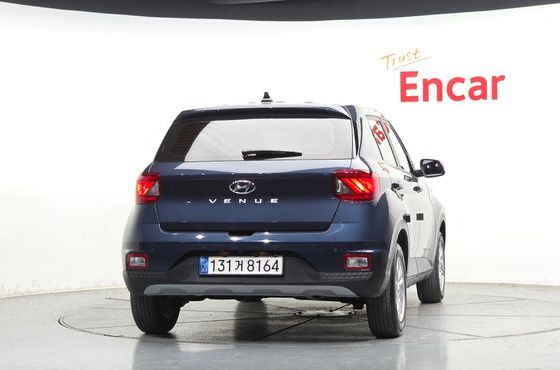 Hyundai Venue 1.6 Modern Plus — пробег 28 746 км — фото 4 из 5