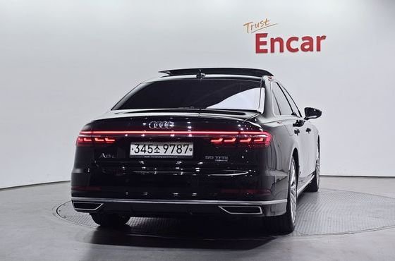 Audi A8 55 TFSI Quattro LWB — пробег 53 321 км — фото 4 из 5