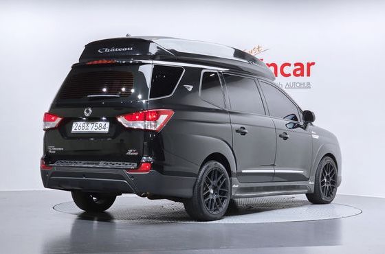 Ssangyong KORANDO 4WD Chateau 11-seater — пробег 120 192 км — фото 2 из 5