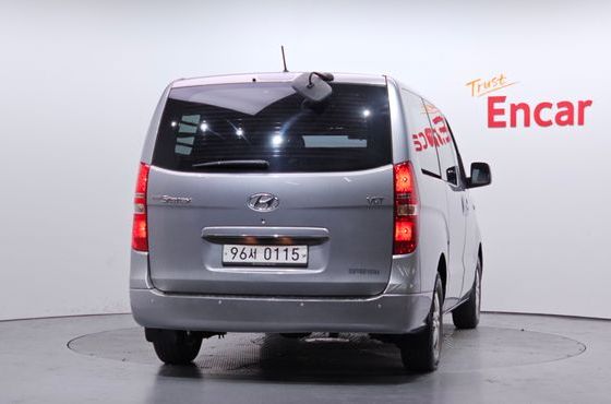 Hyundai Starex 5-Seater VAN Smart — пробег 110 710 км — фото 4 из 5