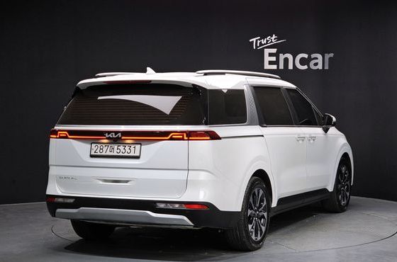 Kia Carnival 9-Seater Prestige — пробег 51 415 км — фото 2 из 5