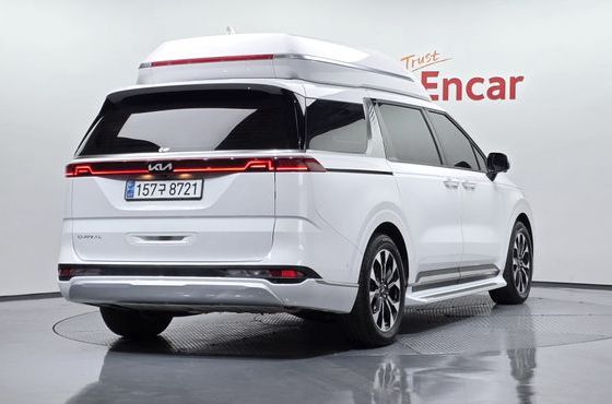 Kia Carnival 9-Seater Hi-Limousine Signature — пробег 33 255 км — фото 2 из 5