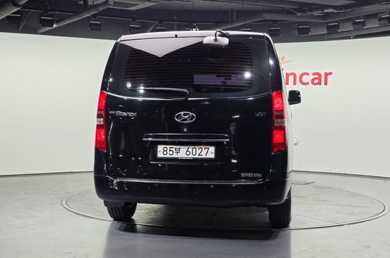 Hyundai Starex Van 3-Seater Smart — пробег 211 759 км — фото 4 из 5