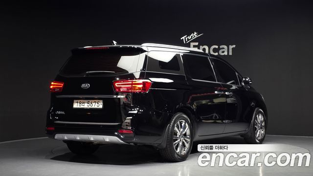 Kia Carnival из Кореи Encar