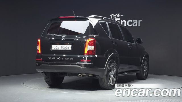 Ssangyong Rexton 2.2 4WD RX7 Luxury — пробег 54 765 км — фото 2 из 5