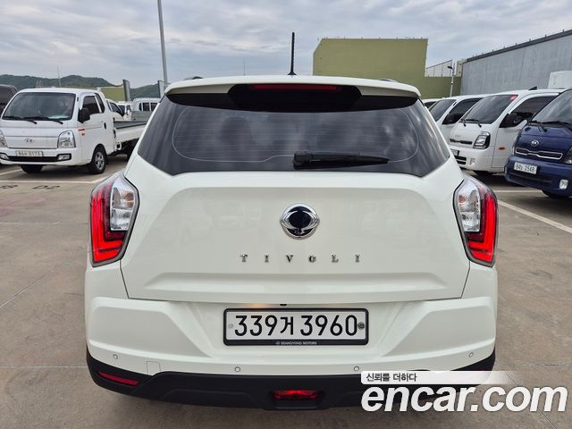 Ssangyong TIBOLI из Кореи Encar