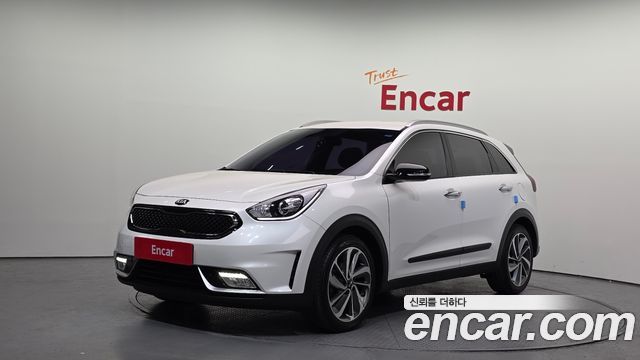 Kia Niro Prestige — пробег 102 163 км — фото 1 из 5