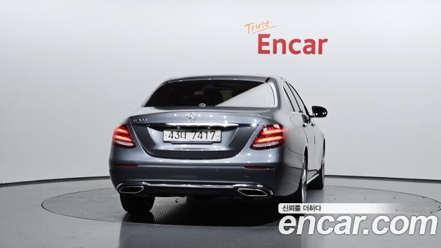Mercedes-Benz E-Class из Кореи Encar