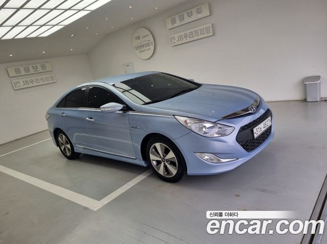 Hyundai Sonata 2.0 Royal — пробег 156 300 км — фото 2 из 5