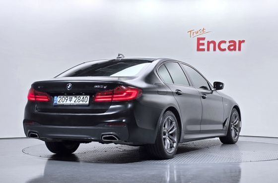 BMW 5-Series 520d xDrive M Sport Package Plus — пробег 167 742 км — фото 2 из 5