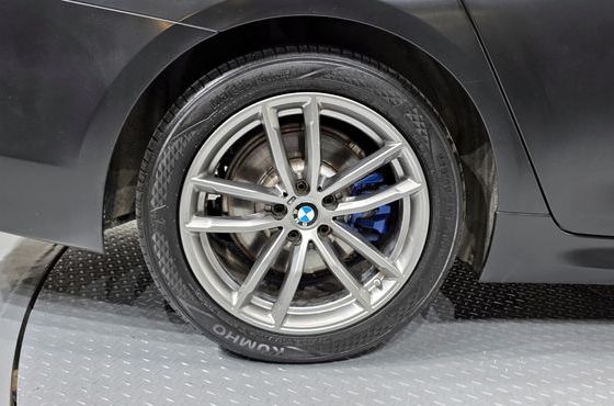BMW 5-Series 520d xDrive M Sport Package Plus — пробег 167 742 км — фото 5 из 5