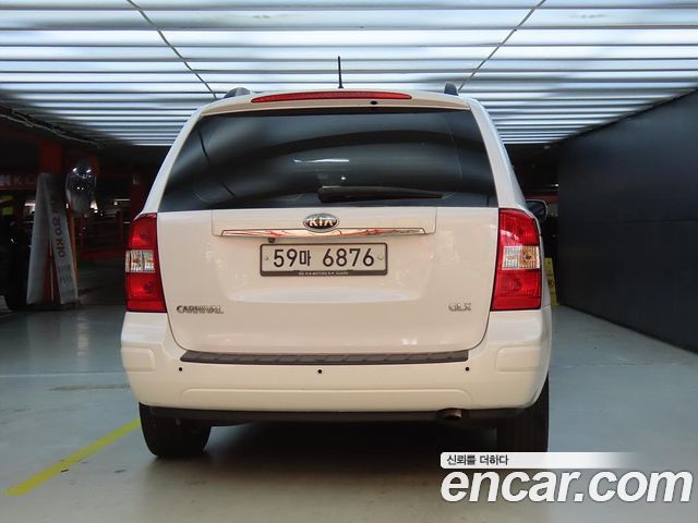 Kia Carnival New Carnival GLX High-Deluxe — пробег 203 106 км — фото 3 из 5