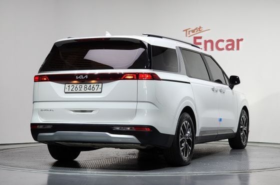 Kia Carnival 9-Seater Prestige — пробег 58 071 км — фото 2 из 5