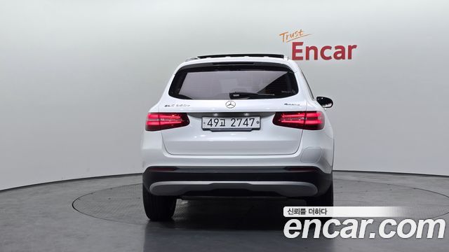 Mercedes-Benz GLC-Class GLC350e 4MATIC Premium — пробег 26 448 км — фото 4 из 5