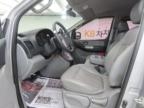 Hyundai Starex 12-Seater Wagon CVX Luxury — пробег 136 543 км — фото 5 из 5