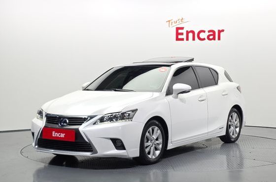 Lexus CT200h 1.8 Supreme ZWA10 — пробег 139 410 км — фото 1 из 5