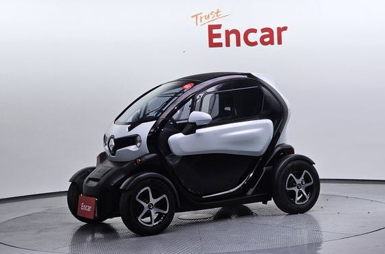 Renault (Samsung) Twizy Intens(2-seater) — пробег 5 913 км — фото 1 из 5